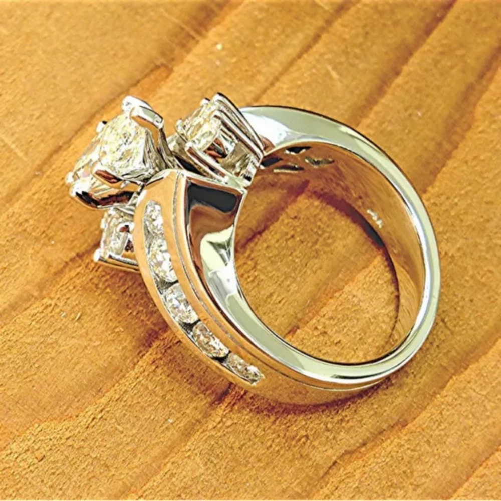 Women Gorgeous 925 Silver Rings Cubic Zirconia Wedding Engagement Jewelry - Picture 4 of 4